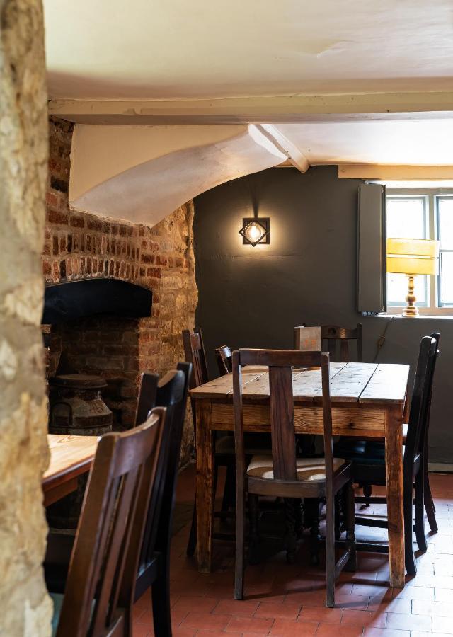 The Dinton Hermit 外观 照片